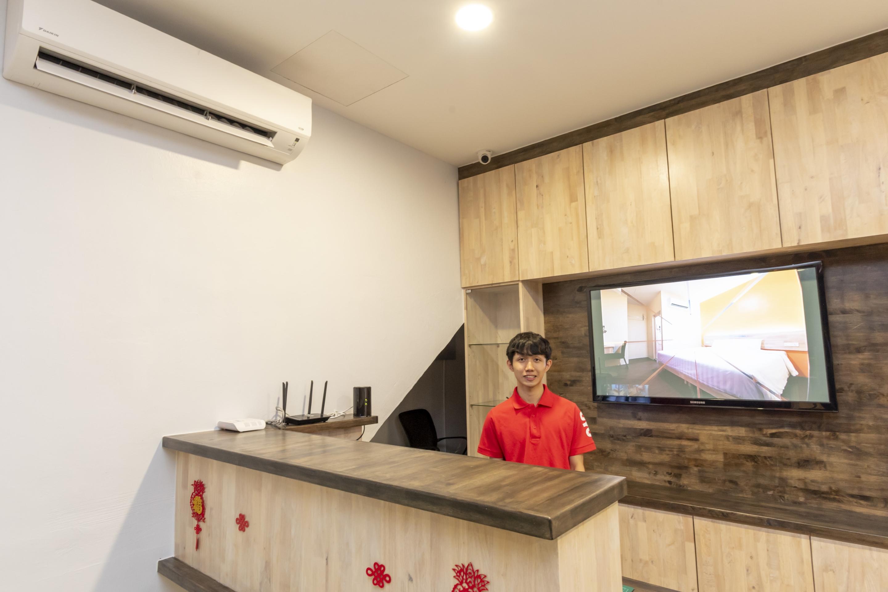 Oyo 778 Bmw 2 Hotel Muar Exterior photo